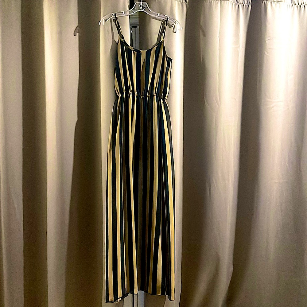 Simple & sexy all seasons maxi